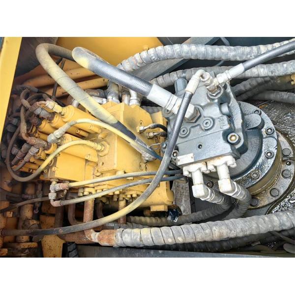 The ORIGINAL Used Hyundai Crawler Excavator R220 with 1.05m3 Bucket Capacity in Shanghai