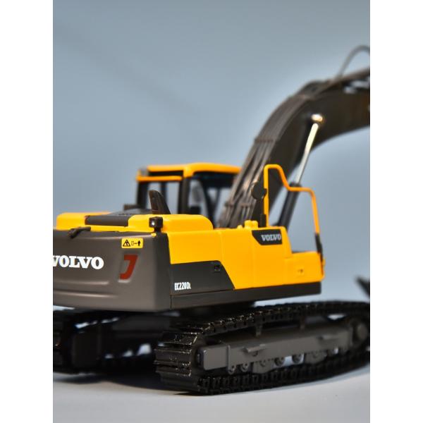 VOLVO Volvo EC220DL Alloy Excavator Model Original Engineering Vehicle Simulation Excavator Ornaments