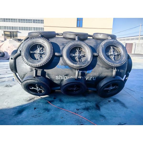 Black / Blue Pneumatic Rubber Fender With Stable Performance And HDG Material