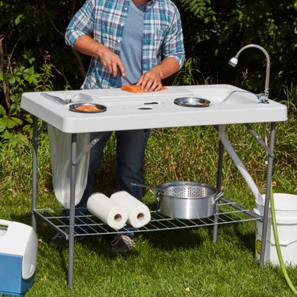 Portable Plastic Metal Folding Table for Outdoor Camping and Garden Activities