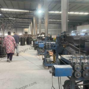 Versatile Metal Clothes Hangers 1000 Cartons Per Box for Commercial Applications