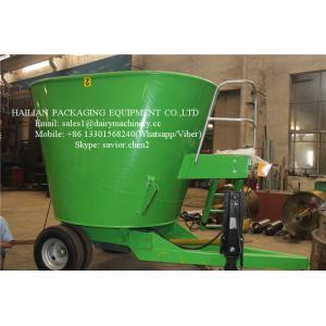 Green Vertical TMR Mixers For Feeding Animal , Cow Cattle Feeding Mixer