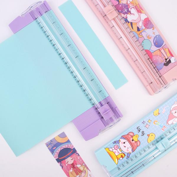 Creative Handmade Christmas Gifts Cute Cartoon Paper Trimmer 32*11*2.5cm Dimension