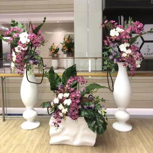 Upscale Hotel Lobby Floor Vase White Fiberglass Highly Decorative