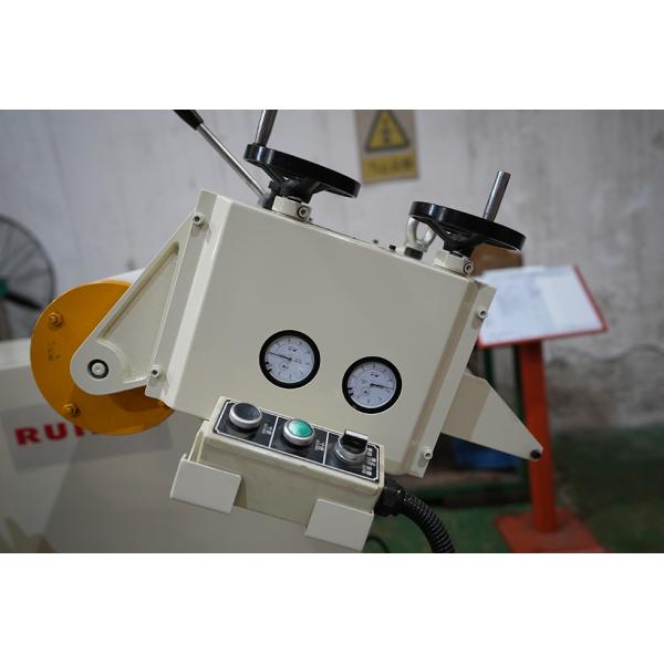 Timer Control Flexible Uncoiler with Straightener Turbine Type Adjustment Device