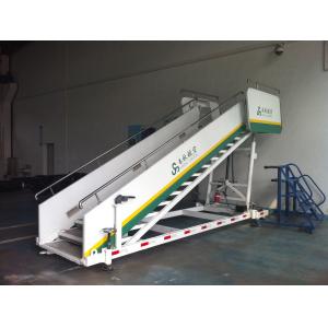 Stable Aircraft Passenger Stairs 4610 kg Rear Axle Carrying Capacity