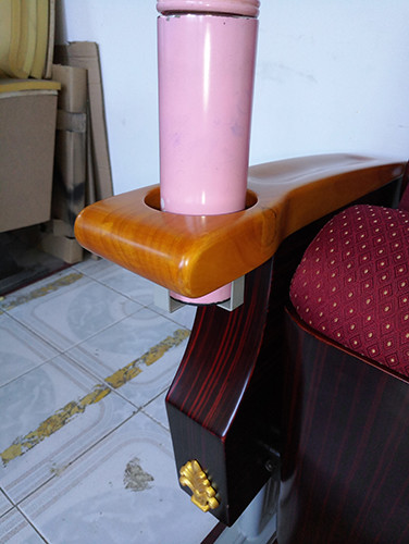 Wooden Armrest Vintage Cinema Theater Chairs With Golden Flower / Cup Holder