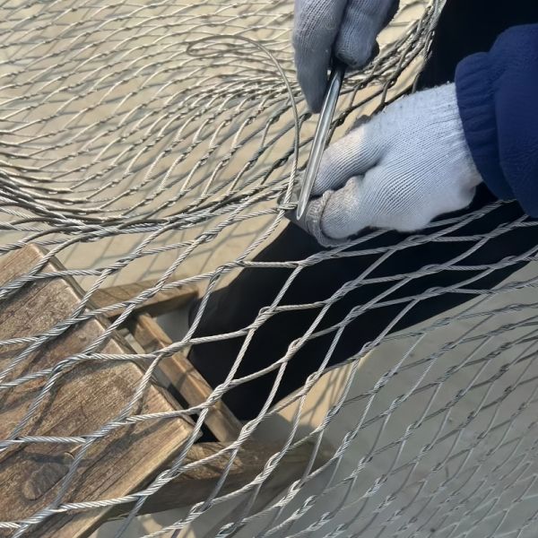 Buy Ss Cable Inter Woven Rope Mesh For Safety Barries at wholesale prices