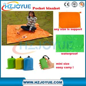 Factory detect sell Wholesale customized ultra-thin pocket folding blanket