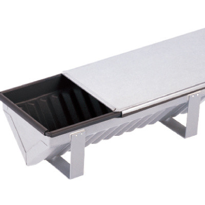 Buy                  Food Grade Alusteel Triangular Crimped Cake Mould              at wholesale prices