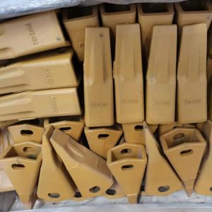 9W2452 Construction Heavy Machinery Spare Parts Equipment Bucket Teeth Ripper