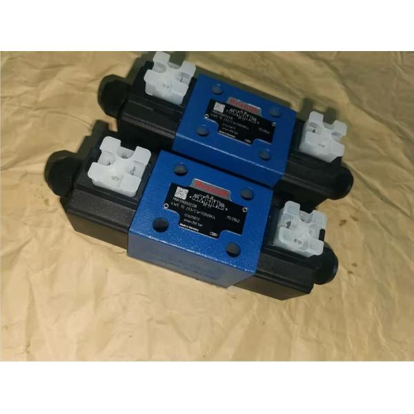 Buy R900592338 4WE10J3X/CW110N9K4 4WE10J33/CW110N9K4 Rexroth Directional Spool Valve at wholesale prices