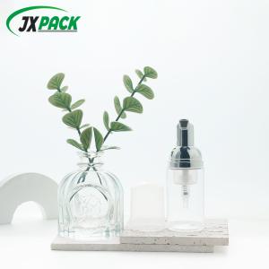 White Plastic Foam Pump Bottle For Skin Care And Shampoo Products With A Cap For