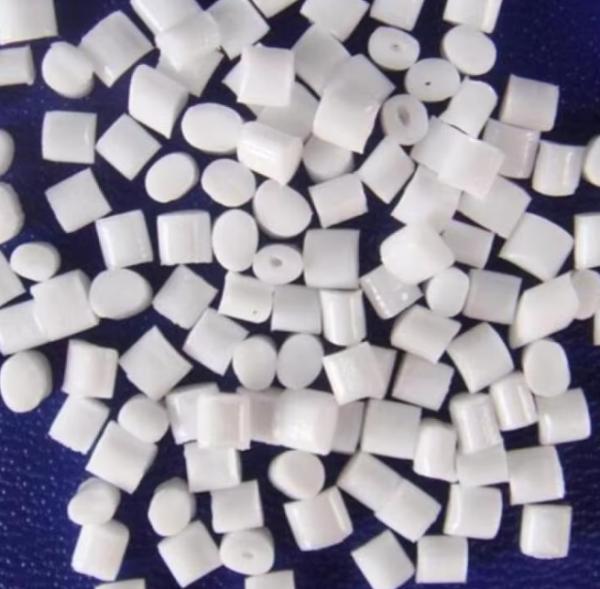 Buy LLDPE LL7420D Application Fields Packaging Film Container  Plastic Bag at wholesale prices