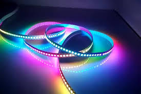 Plastic Packaging Material 6m Strips Glue Dispensing Machine with Piston /