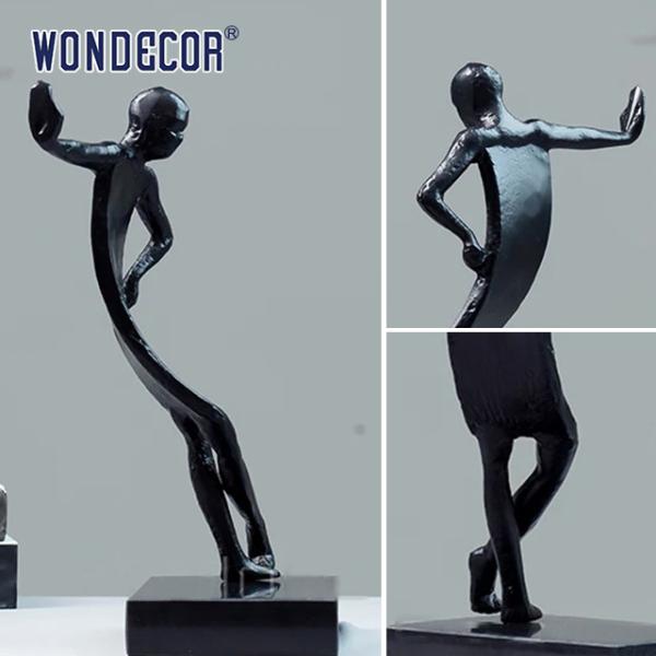 A Small Abstract Metal Art Leisure Figurine Bronze Sculpture