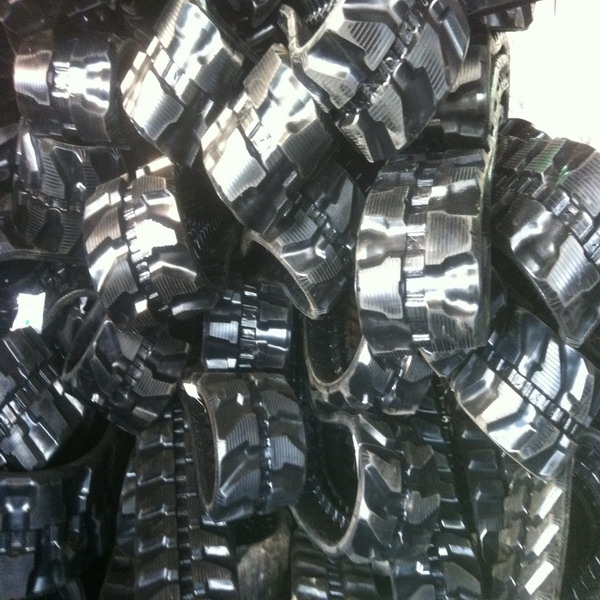 37 Link Replacement Rubber Tracks Black Color Long Durability With Oem Service