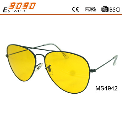 Sunglasses with metal frame, new fashionable designer style, UV 400 Protection