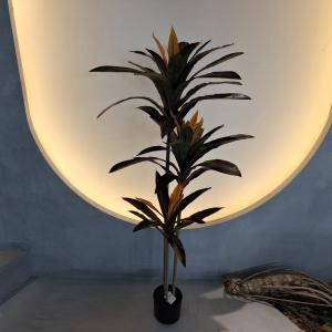 Plastic Material Plastic with Low Maintenance and UV Resistant Benefits