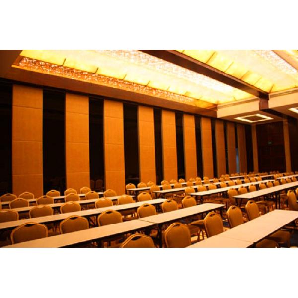 Soundproof Sliding Folding Room Partitions MDF + Aluminum Material