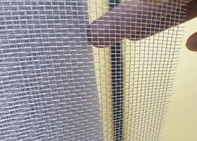 Retractable Insect Window Aluminium Woven Mesh Recyclable Feature