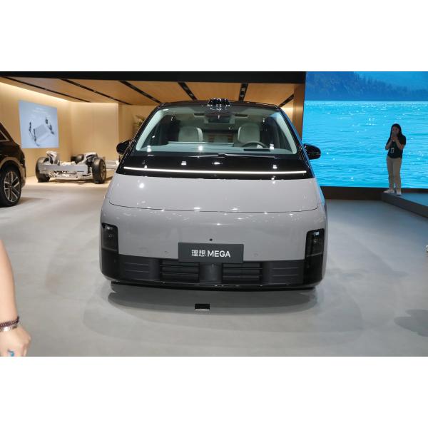 Lithium Iron Phosphate Battery 7 Seat Mpv Electric Lixiang MEGA Ev Car Long Range 4WD