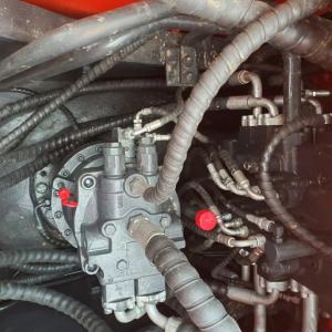 Track Moving Type Doosan DX225 Excavator Excellent Performance and Reliability