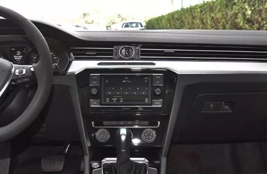 Track Line Unichip Camera Car Retrofit For FAW Volkswagen Desesiwe Head Unit