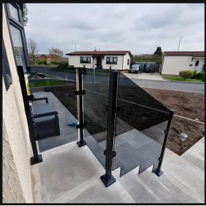 12mm Thermally Toughened Glass Balcony Railing ISO Certified