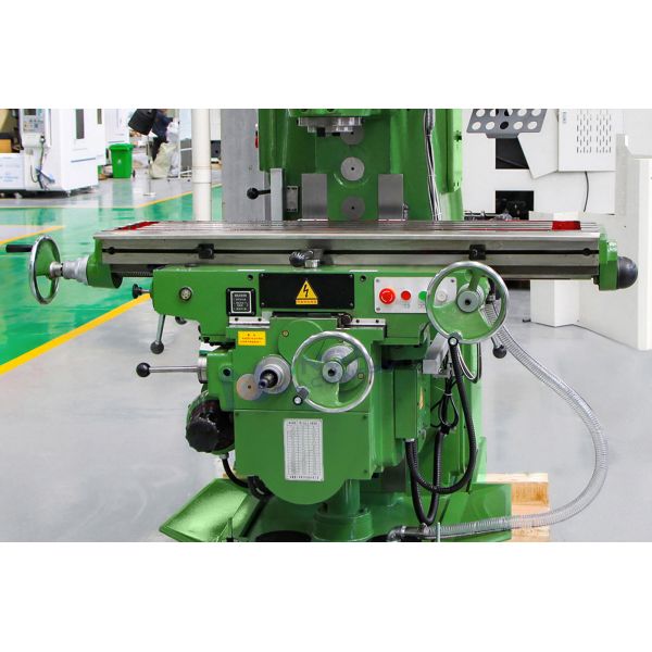 XA5032 Manual Milling Machine Knee Type Metal Automatic Feed Vertical Mill