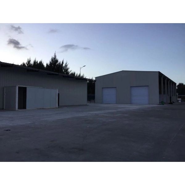 Buy White Light Steel Prefab House Galvanized C Purlin Industrial With Sliding Window at wholesale prices