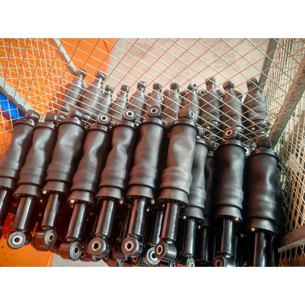 Robust Heavy Duty Sinotruk Spare Parts Shock Absorbers WG1664440201 For HOWO