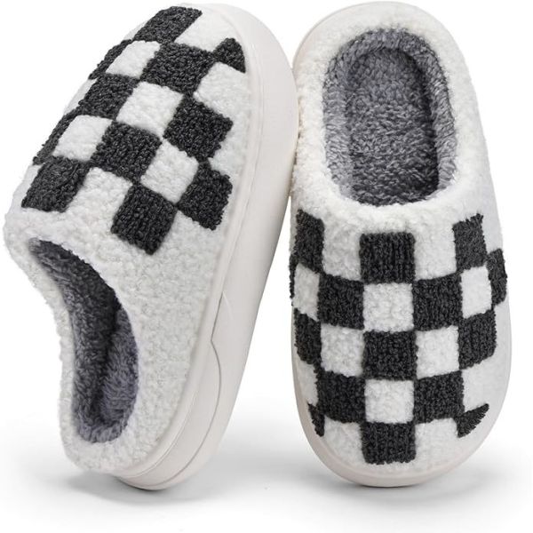 Cozy and Fashionable Kids Indoor Slippers with High-Density Memory Foam and Breathable Knit Upper