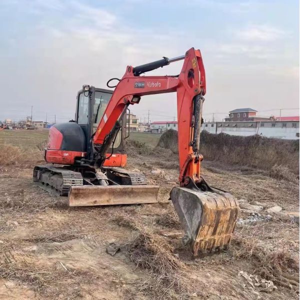 48.3mm Used Kubota KX163-5 Mini Excavator 6 Ton in Shanghai with Original Hydraulic Pump