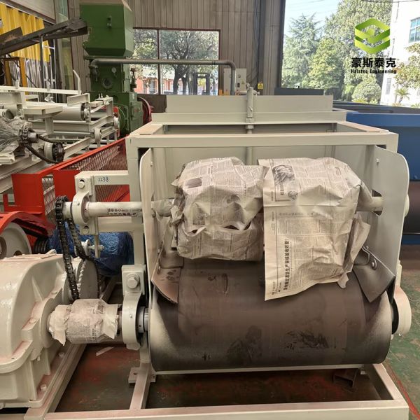 Brick Plant Machine Raw Material Supply Box Feeder For Fired Clay Brick