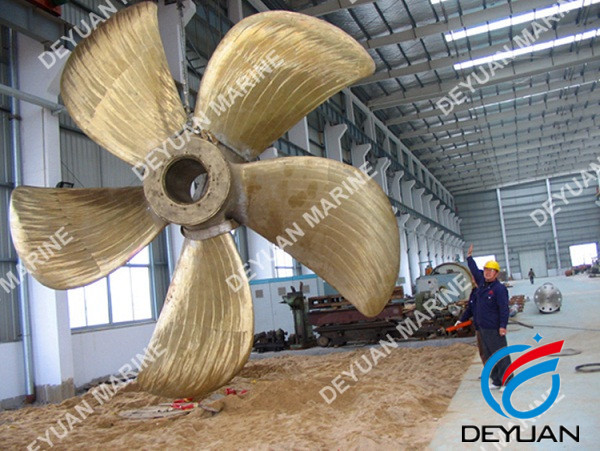 Bronze Alloy Marine Propulsion Diesel Engines , 0.5m Diameter Ship Propulsion