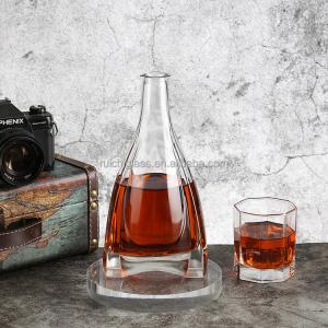 China 200ml 500ml 700ml 7500ml Square Shape Transparent Empty Flint Glass Liquor Bottle Custom Make on sale