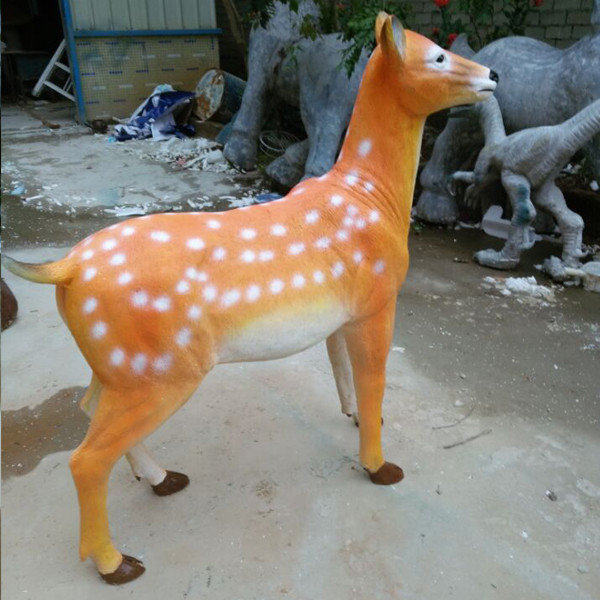 customize size animal fiberglass statue large milu deer model as decoration statue in garden /square / shop/ mall