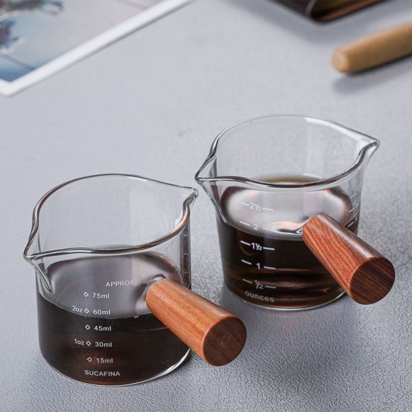 100ml Borosilicate Glass Coffee Measuring Cup with Double Spout Wooden Handle and Lid