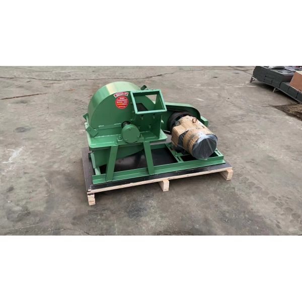 Industrial Wood Sawdust Making Machine With High Efficiency
