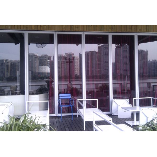Stacking Folding Frameless Glass Partitions Provide A Complete Sound Retardant