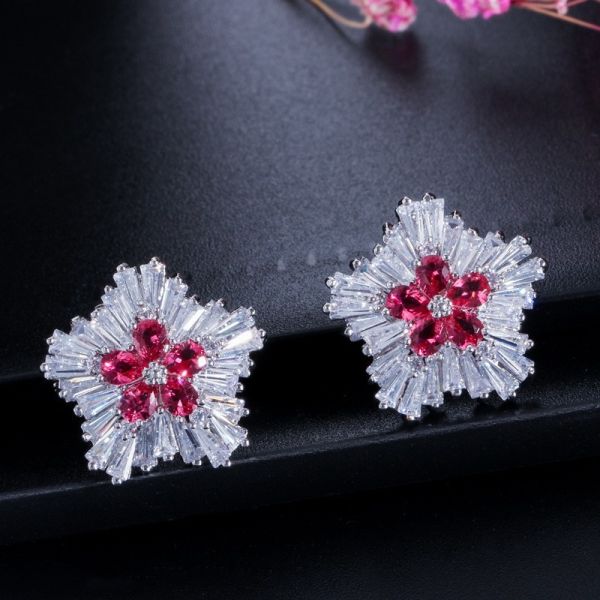 Flower Stud Earrings Women Luxury Shiny CZ Earring Fashion Contracted Wedding Accessories High Quality Earrings Jewelry