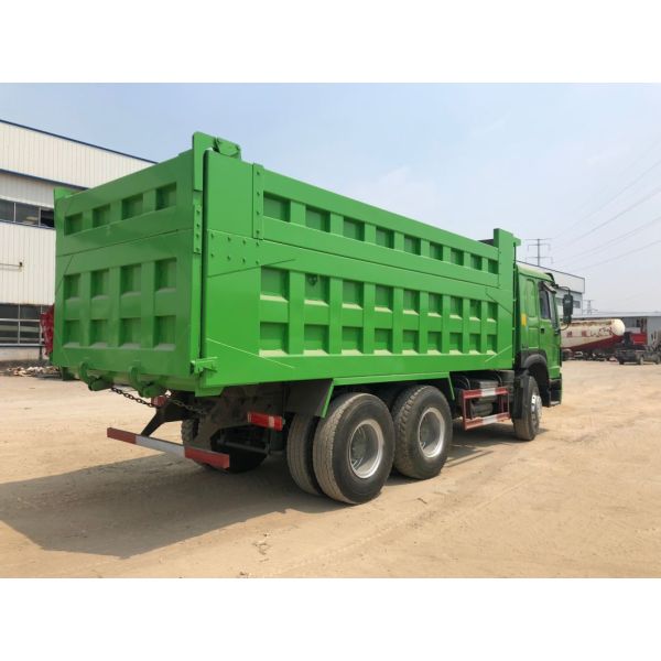 Factory Price Widely Used Sinotruck HOWO 371HP 375HP 30t 40t 50ton 12 Wheeler Sand Tipper Truck 8X4 6X4 Tipper Truck for Sales