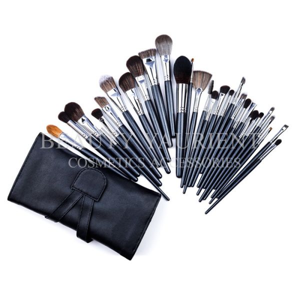 Buy FSC Customized Ferrule Professional Cosmetic Brush Set Black Makeup Brushes Set at wholesale prices