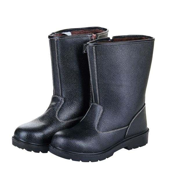 Industrial Work Boots UF-150 Made of Buffalo Leather with Steel Toe and PU Outsole