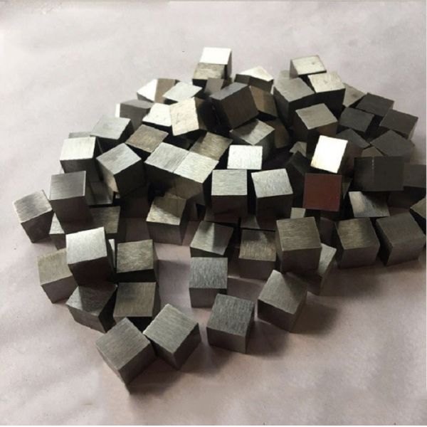 MILT Heavy Tungsten Alloy Cube 3.0mm 4.0mm Heavy Metal For Weight Balancing