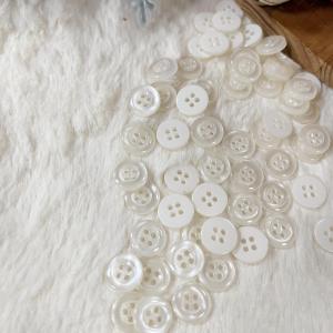 Wholesale 2/4 holes Polyester Plastic Button Transparent Resin Buttons For