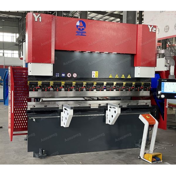 Thickness 1.5mm Stainless Steel Hydraulic CNC Press Bending Machine Force 630kn Press Brakes