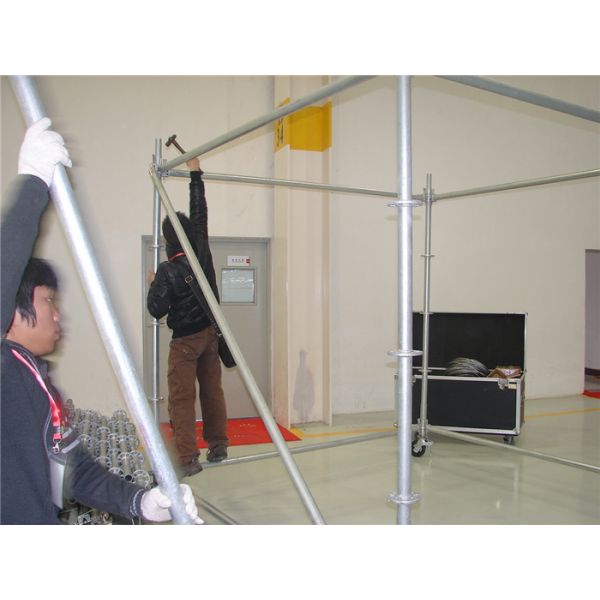 Buy Steel Tube 50mm Layer Bolt Truss 2x2 m straight frame Lifting Stage With Wheels at wholesale prices
