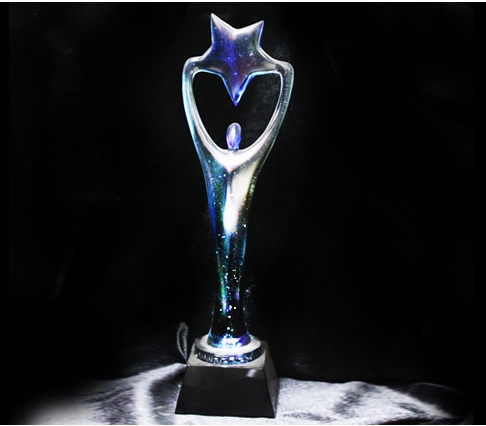 Buy Top Grade  Crystal Trophy at wholesale prices
